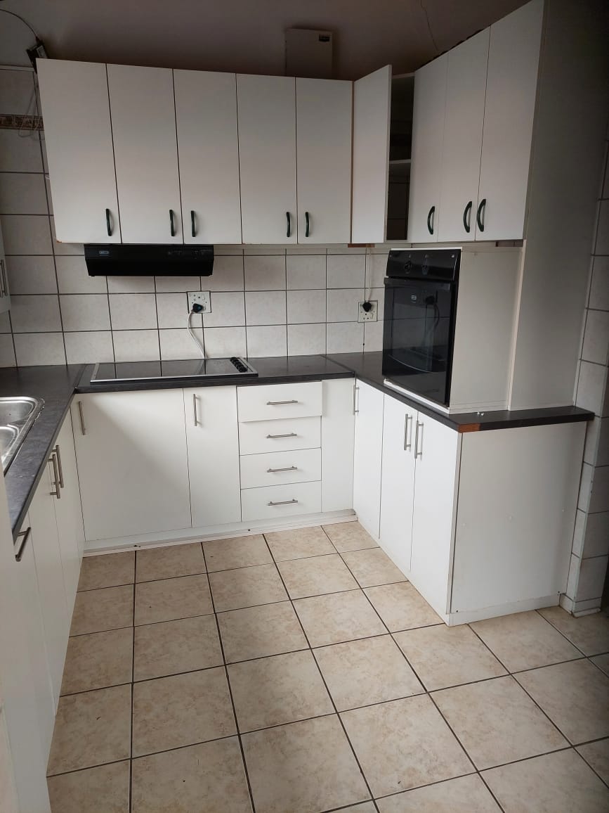 4 Bedroom Property for Sale in Seavale Eastern Cape